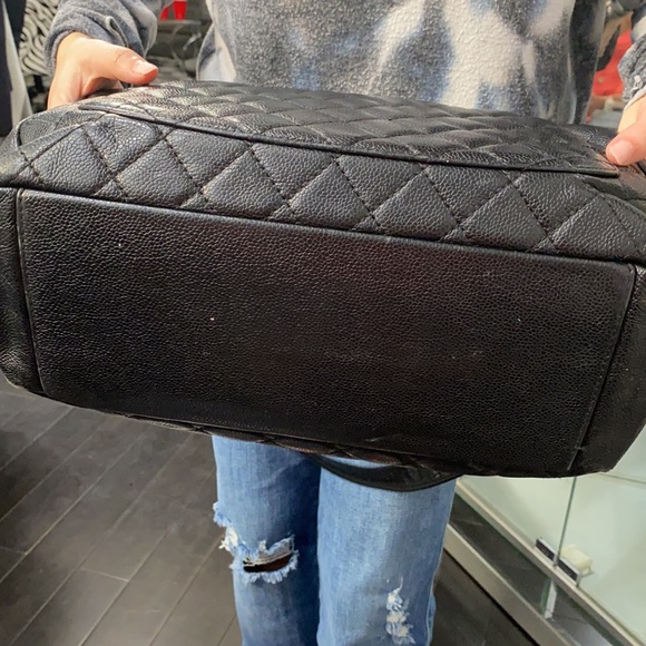 CHANEL black quilted leather tote bag - Picture 5 of 10